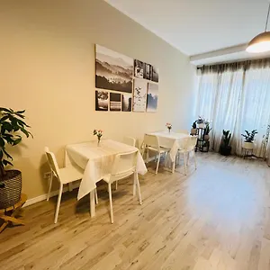  Ferienhaus Sonila's 1 Italien